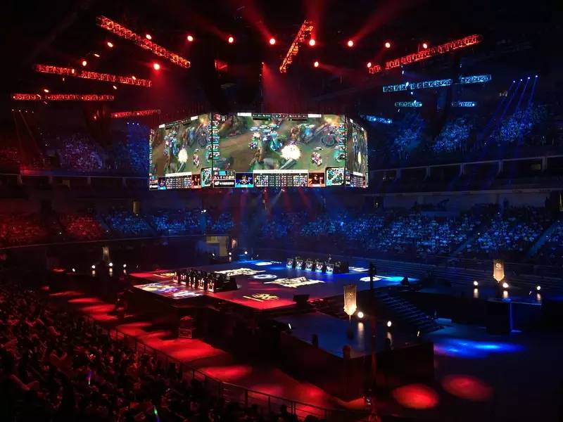 7名裁判已 7名裁判已